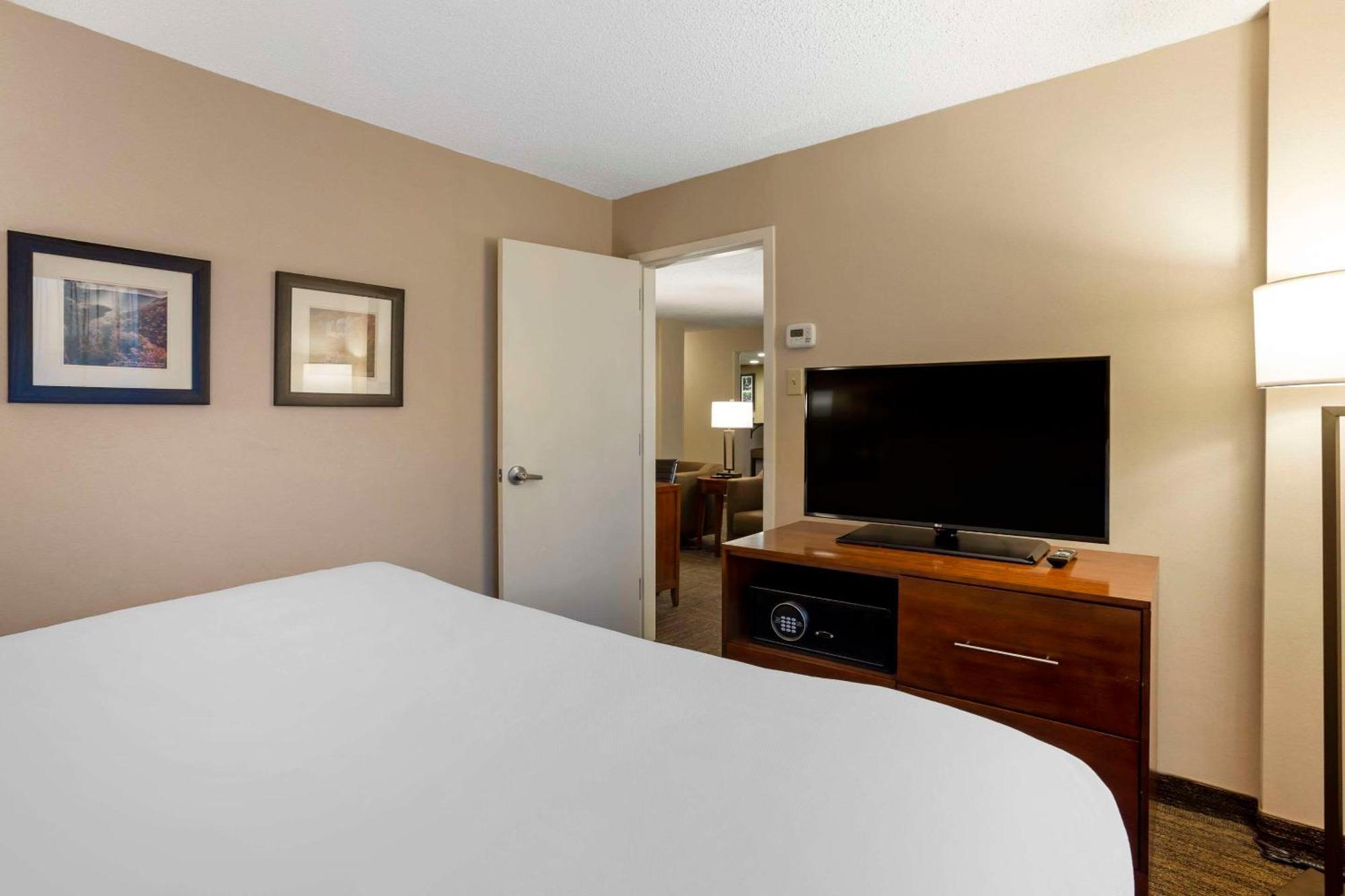Comfort Inn & Suites Presidential Литл-Рок Экстерьер фото